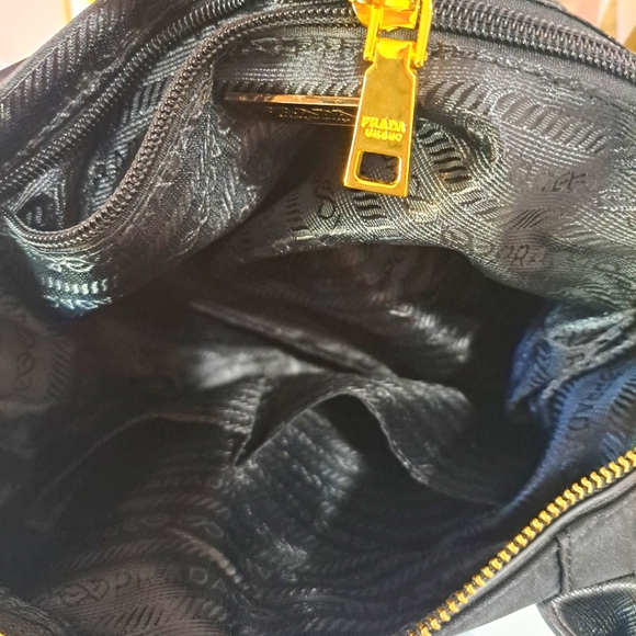 Prada Crossbody Tote, Saffiano, Black, Almost New - Picture 6 of 11